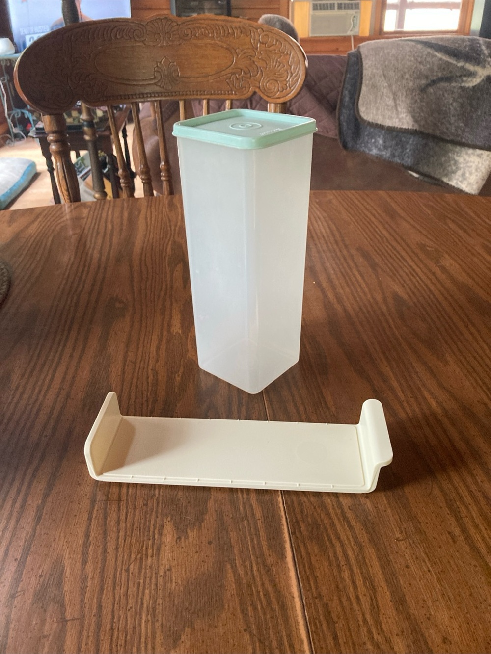 Tupperware velveeta storage Plastic Pantry Container with Mint Green Lid tray